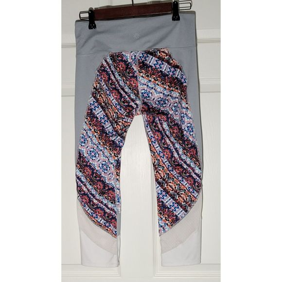 Athleta Womens Medium Nomad Salutation Mesh Capri Leggings Pre-Owned - Picture 2 of 8